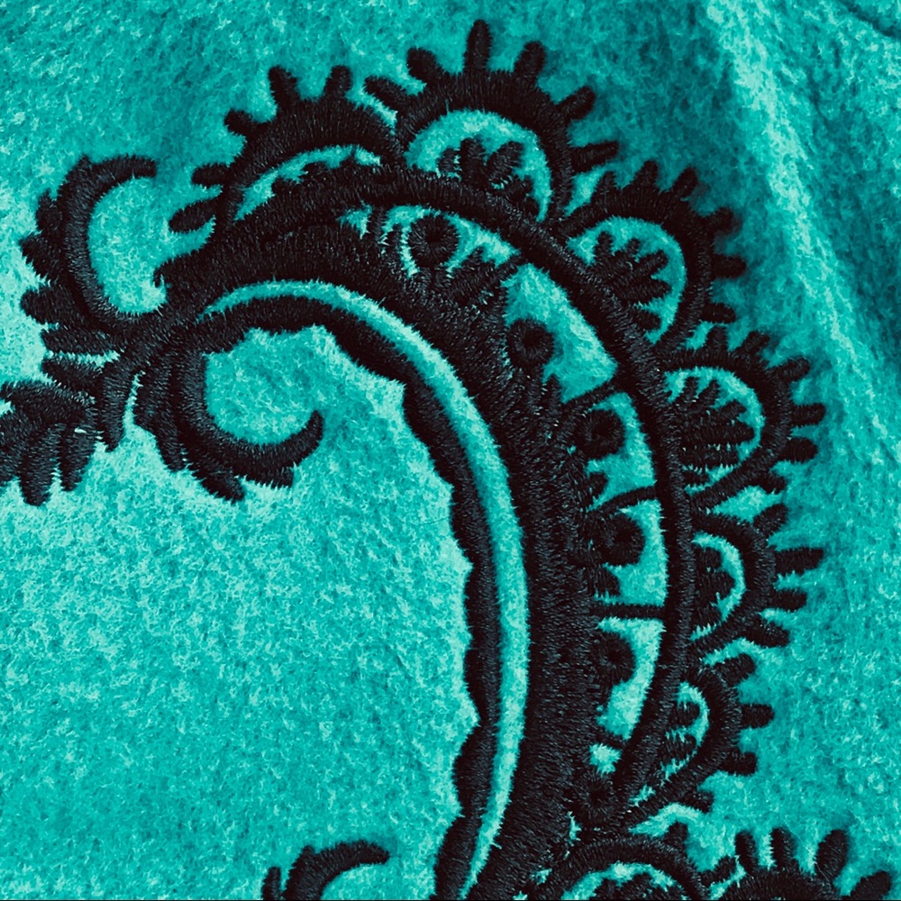 Bob Mackie Embroidered Vest - Picture 9 of 16